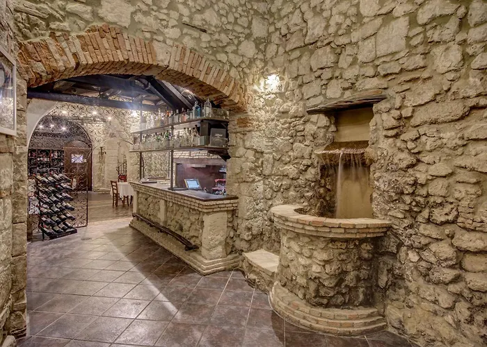 Right House Via Sulis 61 - Neighborhood In Town Апартаменты Кальяри